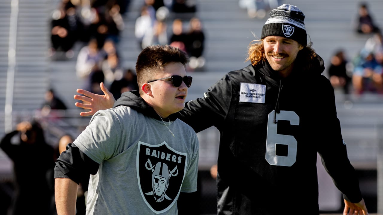 Raiders' Walter Payton NFL Man of the Year nominee AJ Cole hosts