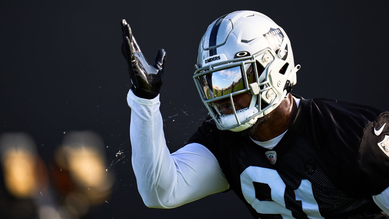 Watch: Raiders take part in first practice at Allegiant Stadium