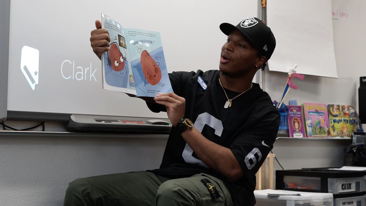 Las Vegas Raiders, Raiderettes reading to local kids during Nevada Reading  Week