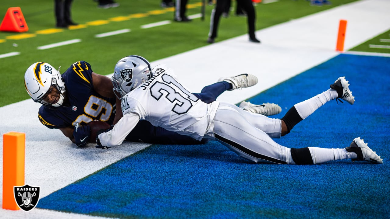 Top Shots: Best photos of the Raiders' defense in 2020