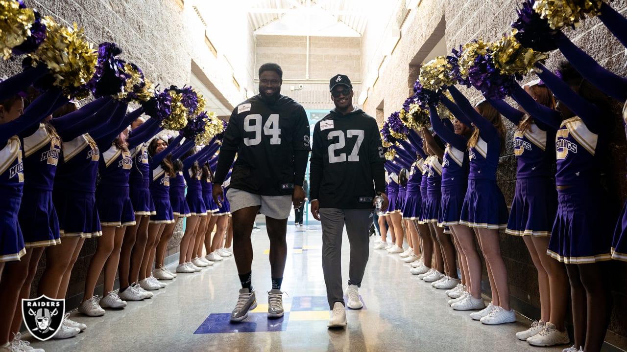 Raiders talk hip hop with Las Vegas youth