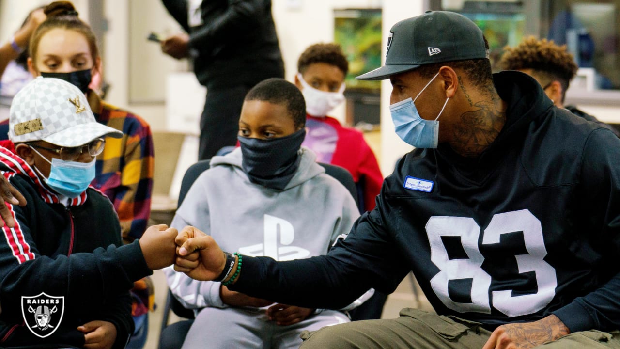 Raiders talk hip hop with Las Vegas youth