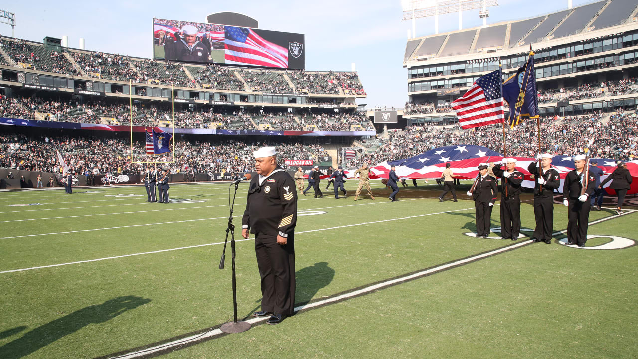 Las Vegas Raiders salute, honor military at Salute to Service