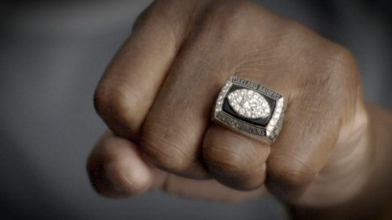 Los Angeles Raiders Super Bowl Ring