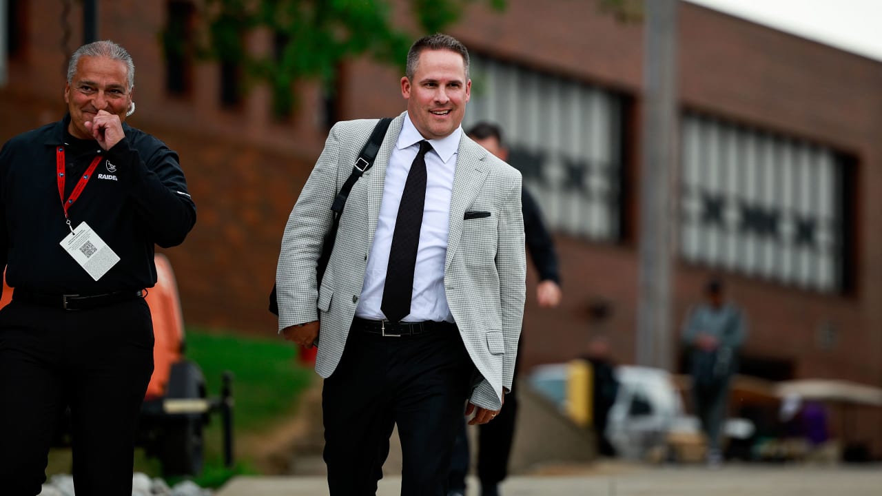 Watch: Raiders arrive for Hall of Fame Game vs. Jaguars