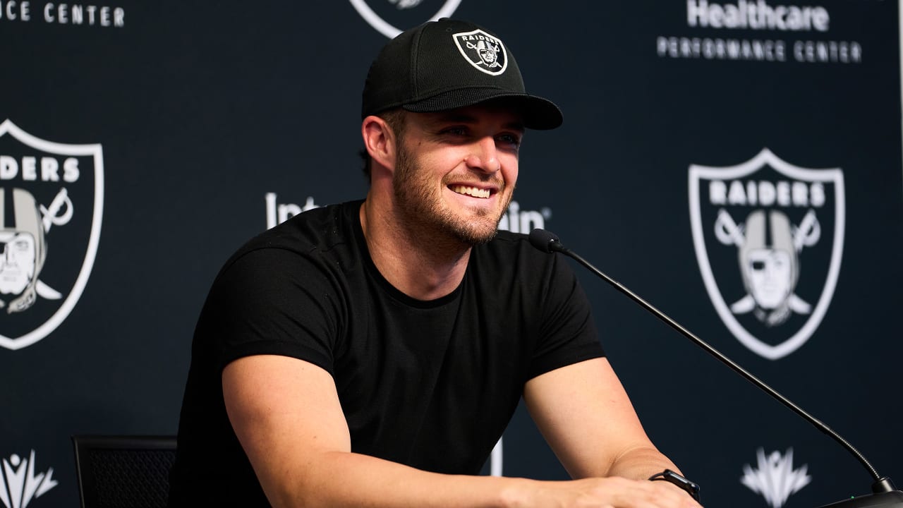 Derek Carr Explains Thought Process Behind Contract Extension