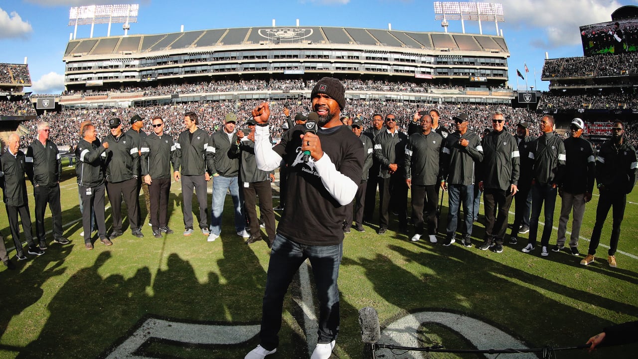 Raiders celebrate 60th season in final game at the Coliseum