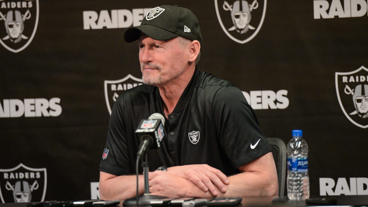 Raiders GM Mike Mayock gets technology lesson prior to draft