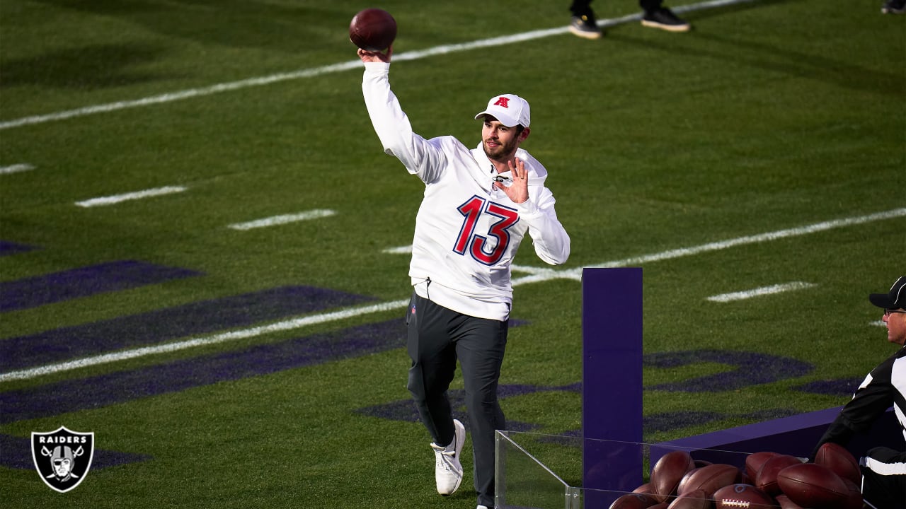 Hunter Renfrow shows off arm at NFL Pro Bowl Skills Challenge