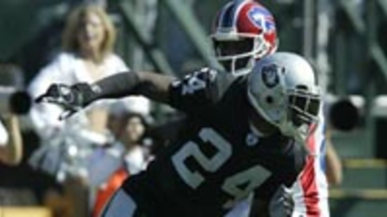 MNF moments, No. 6: Oakland Raiders Bo Jackson runs into tunnel - ESPN - NFL  Nation- ESPN