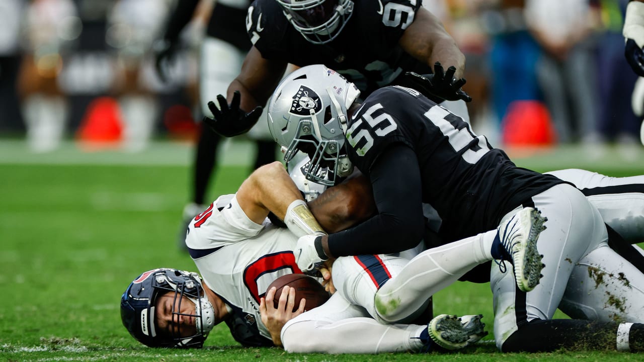 Clelin Ferrell Drops Raiders QB for a Sack