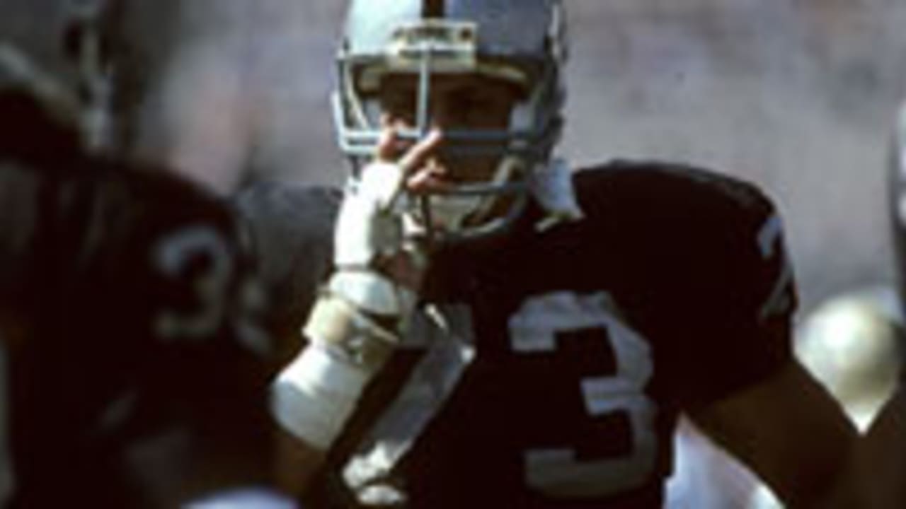 More Than a Number: Who's worn No. 33 in Raiders history?