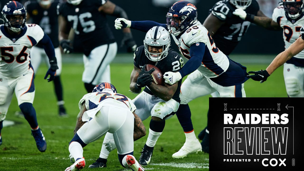 NFL on ESPN - Las Vegas Raiders' WR Davante Adams vs. the Denver Broncos:  ☠️ 7 Rec ☠️ 141 Yds ☠️ 2 TD ☠️ 33.1 Fantasy Points (via ESPN Fantasy)