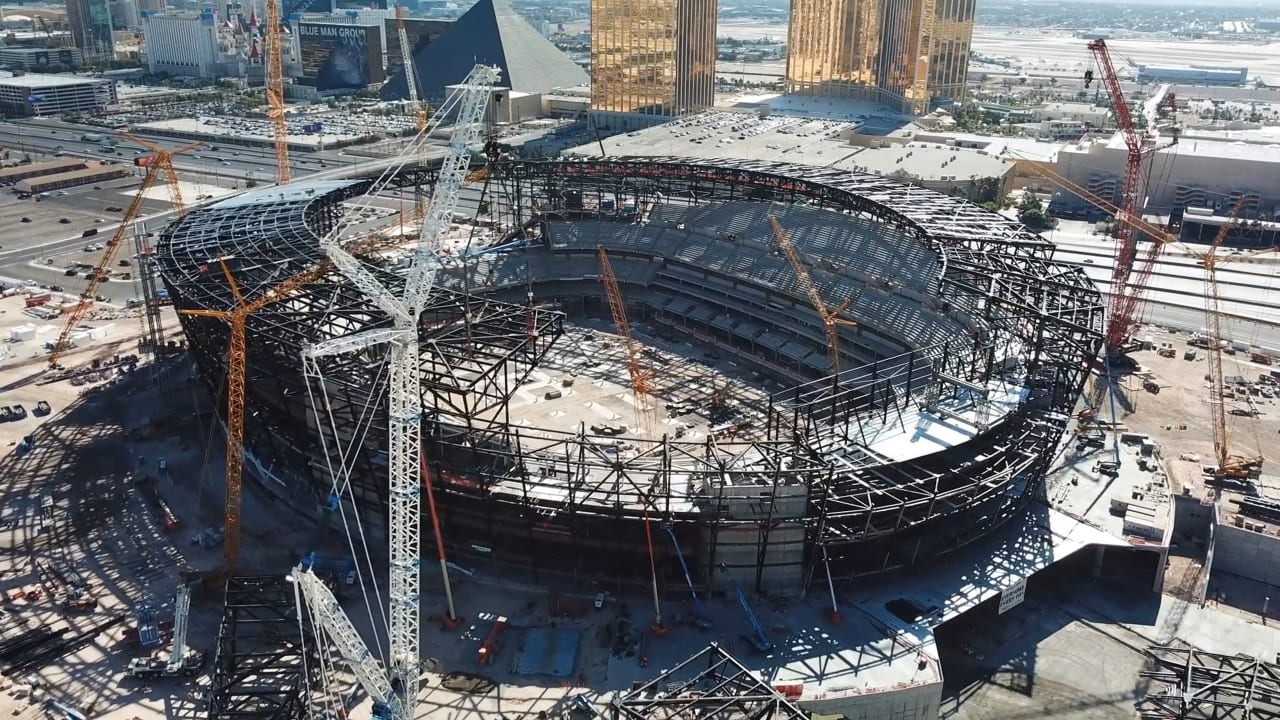 Las Vegas Raiders stadium roof construction months behind schedule