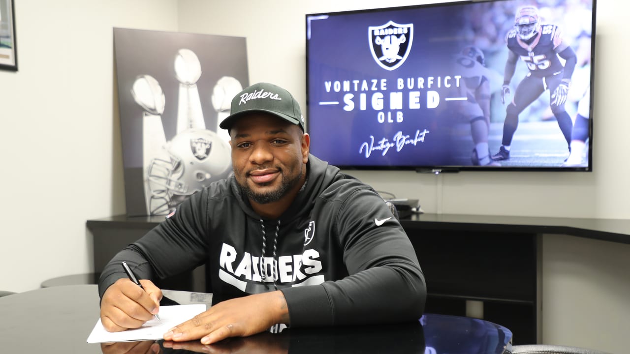 Raiders sign linebacker Vontaze Burfict