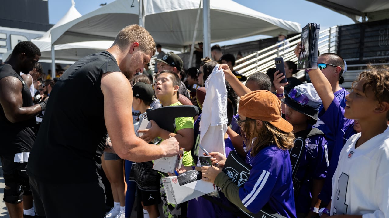 Raiders engage in community activities around NFL Draft in Las Vegas