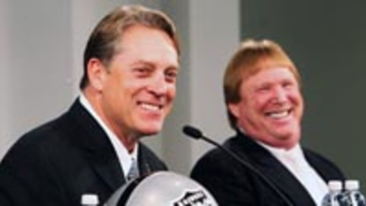 NFL report: Raiders give Coach Jack Del Rio new four-year contract - Los  Angeles Times