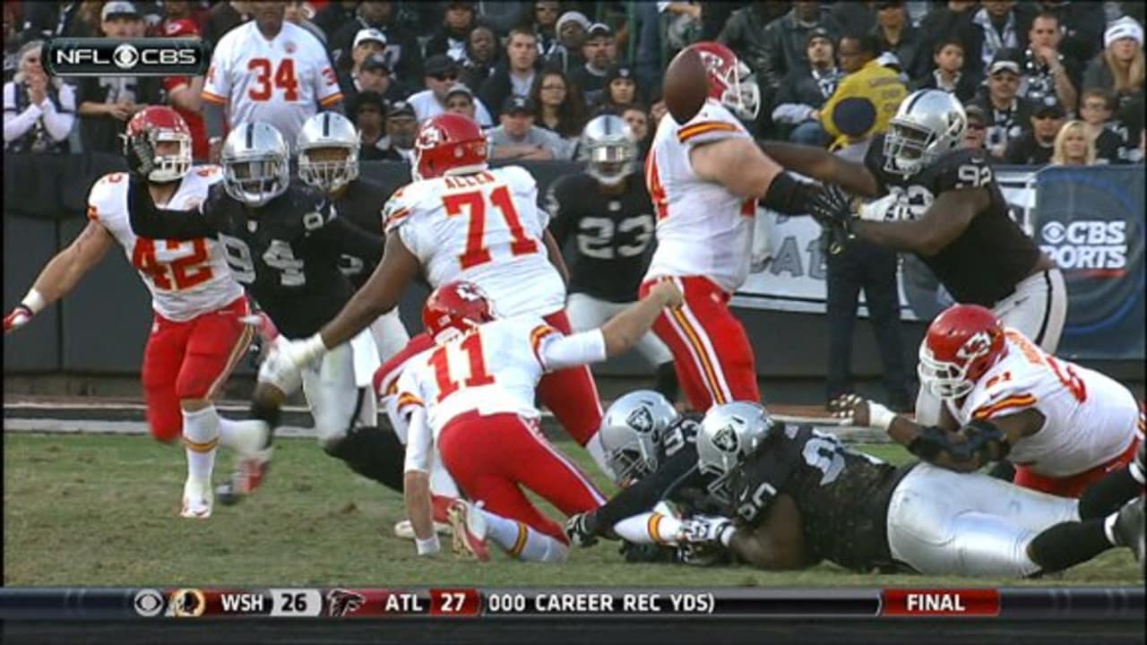 Raiders DT Stacy McGee fumble recovery