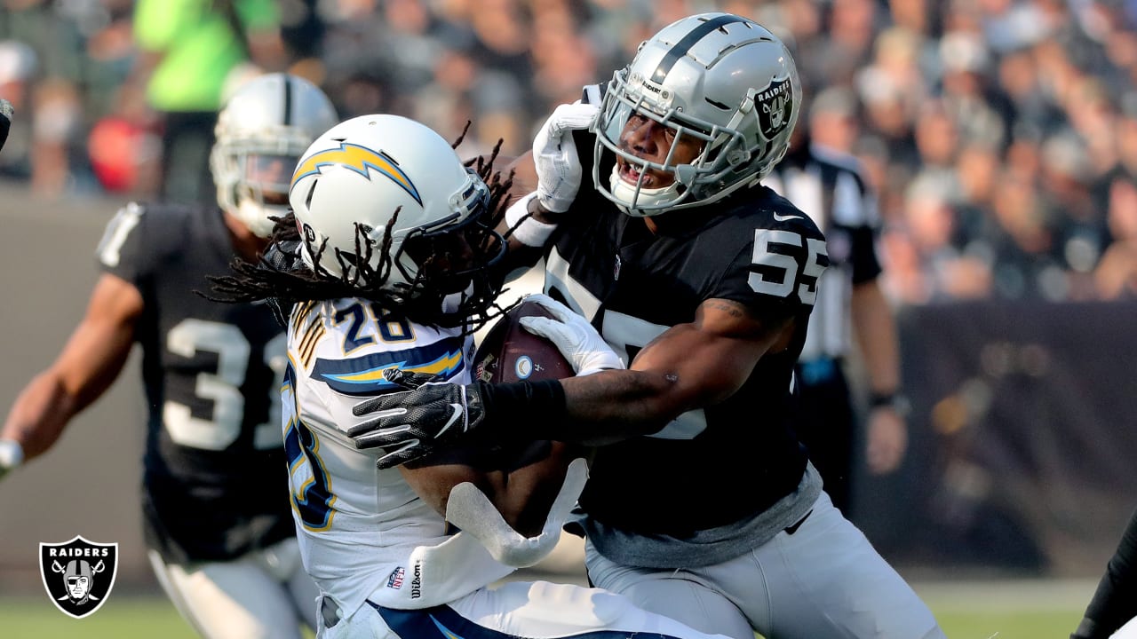 Raiders middle linebacker Marquel Lee (55) and Cincinnati Bengals