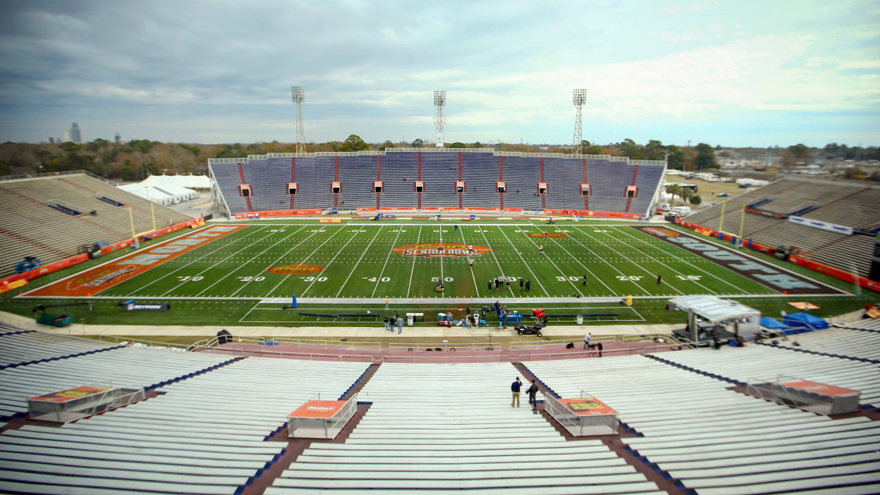 Quarterback Club  Reese's Senior Bowl Mobile, Alabama