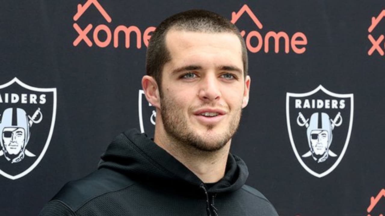 Derek Carr Wants To Finish The Season Strong