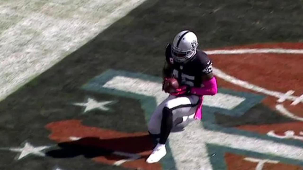 Raiders Derek Carr finds Marcel Reece for a 3-yard TD
