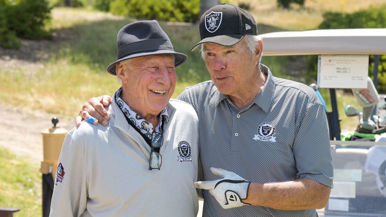 Fred Biletnikoff prepares for special trip to Pro Football Hall of Fame -  Silver And Black Pride