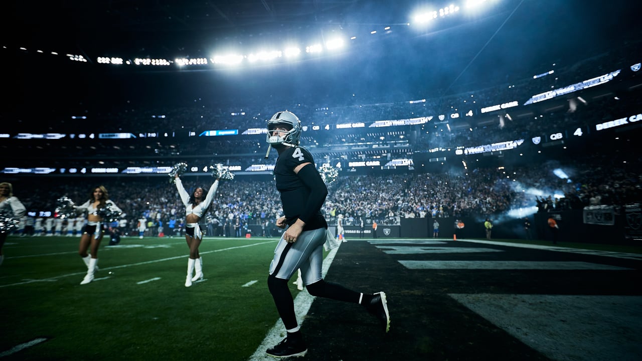 Raiders aim for first playoff win since 2002 in Derek Carr's postseason  debut