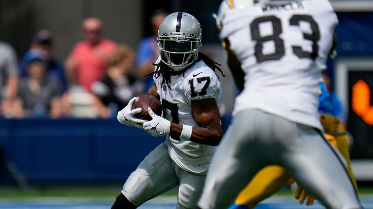 Watch: Davante Adams First Look In The Silver & Black