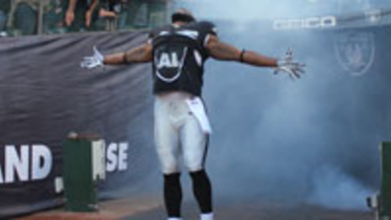 Lamarr Woodley signs with Raiders - Silver And Black Pride