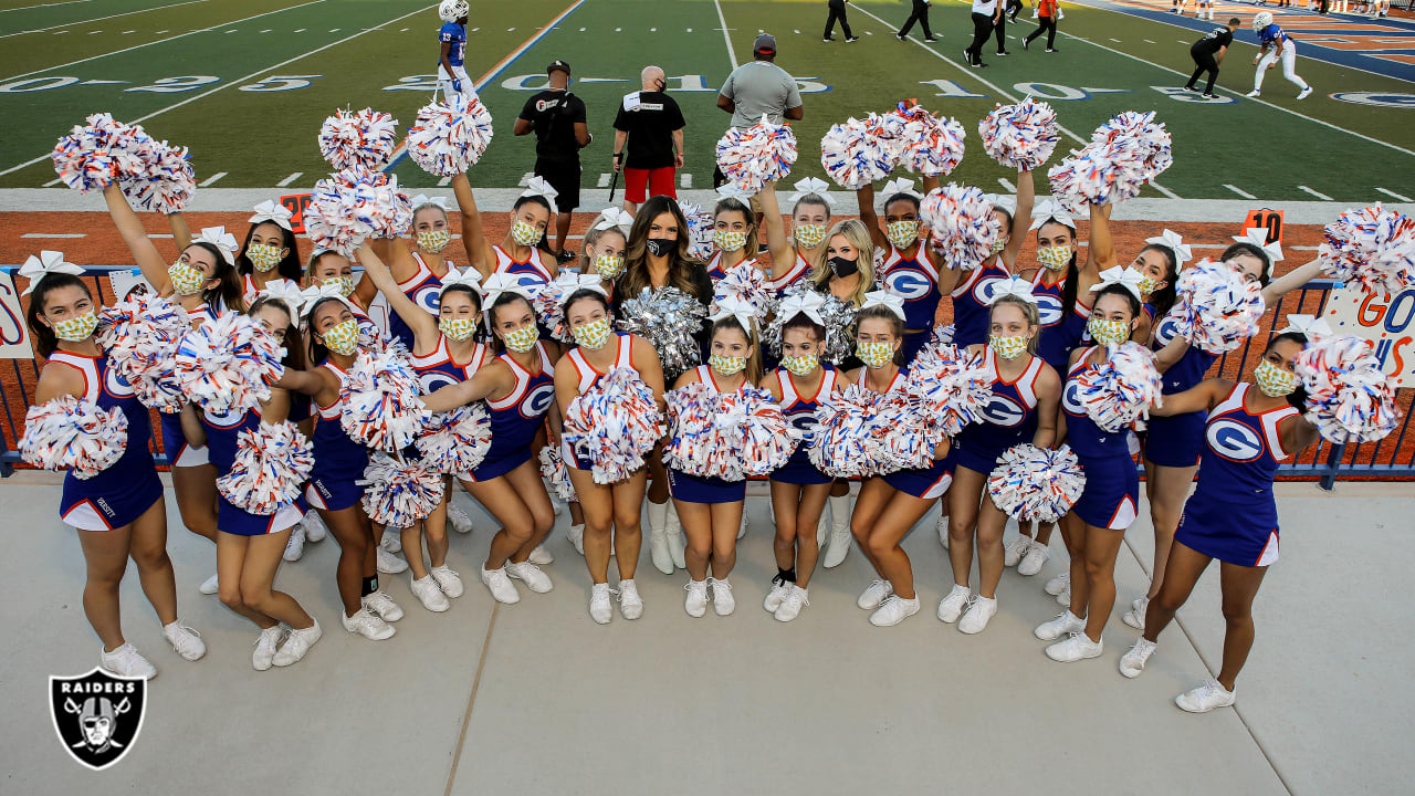 Looks We Love: NFL Cheerleaders Salute in Style!