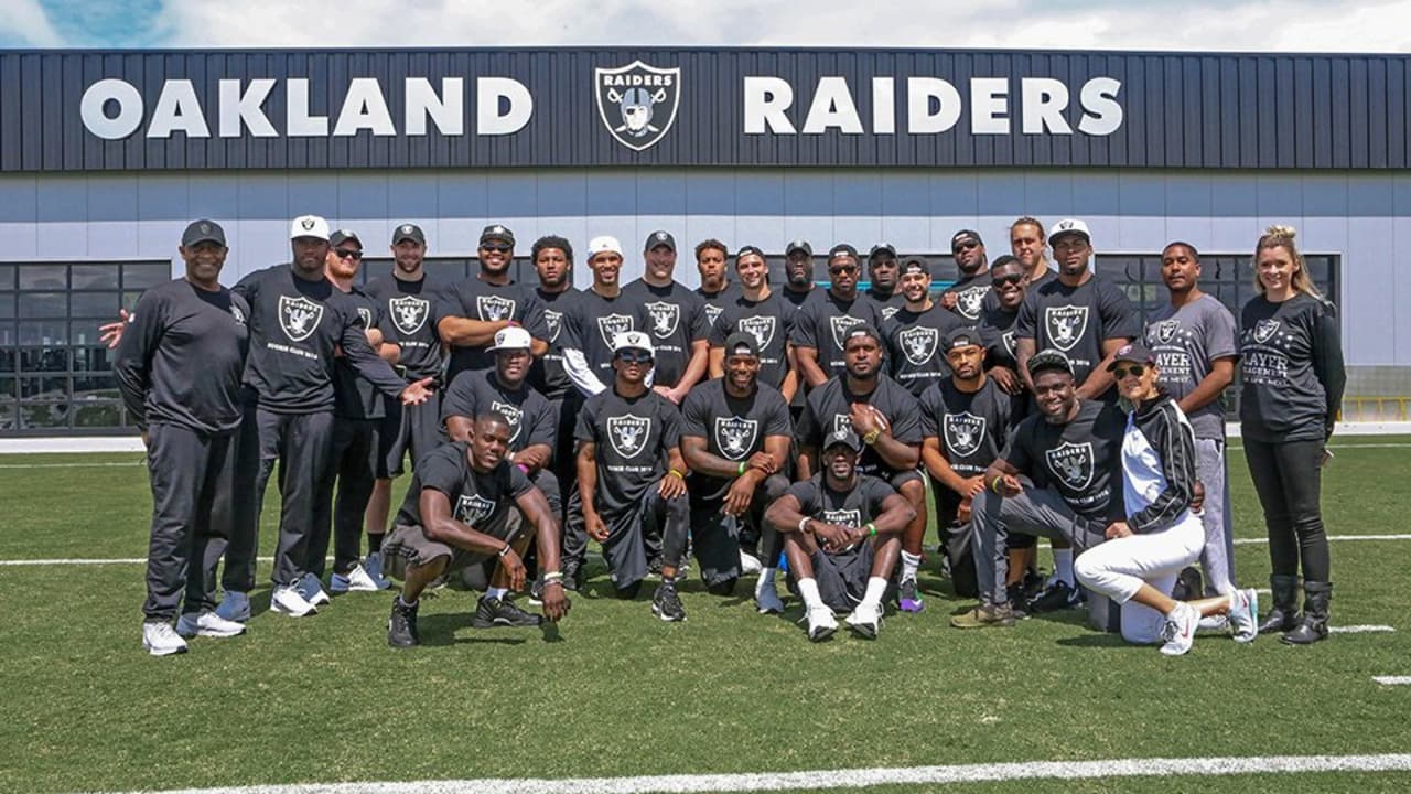 Raiders Rookie Club Hosts Junior Training Camp