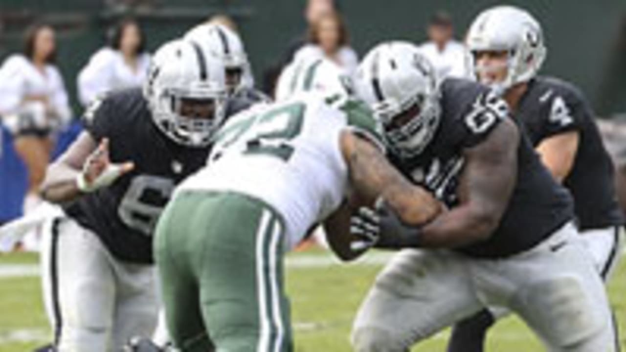 Raiders: Las Vegas drops significantly in PFF's offensive line rankings -  Silver And Black Pride