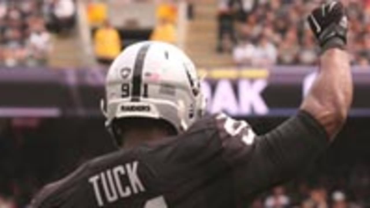 Justin Tuck Announces Retirement from NFL