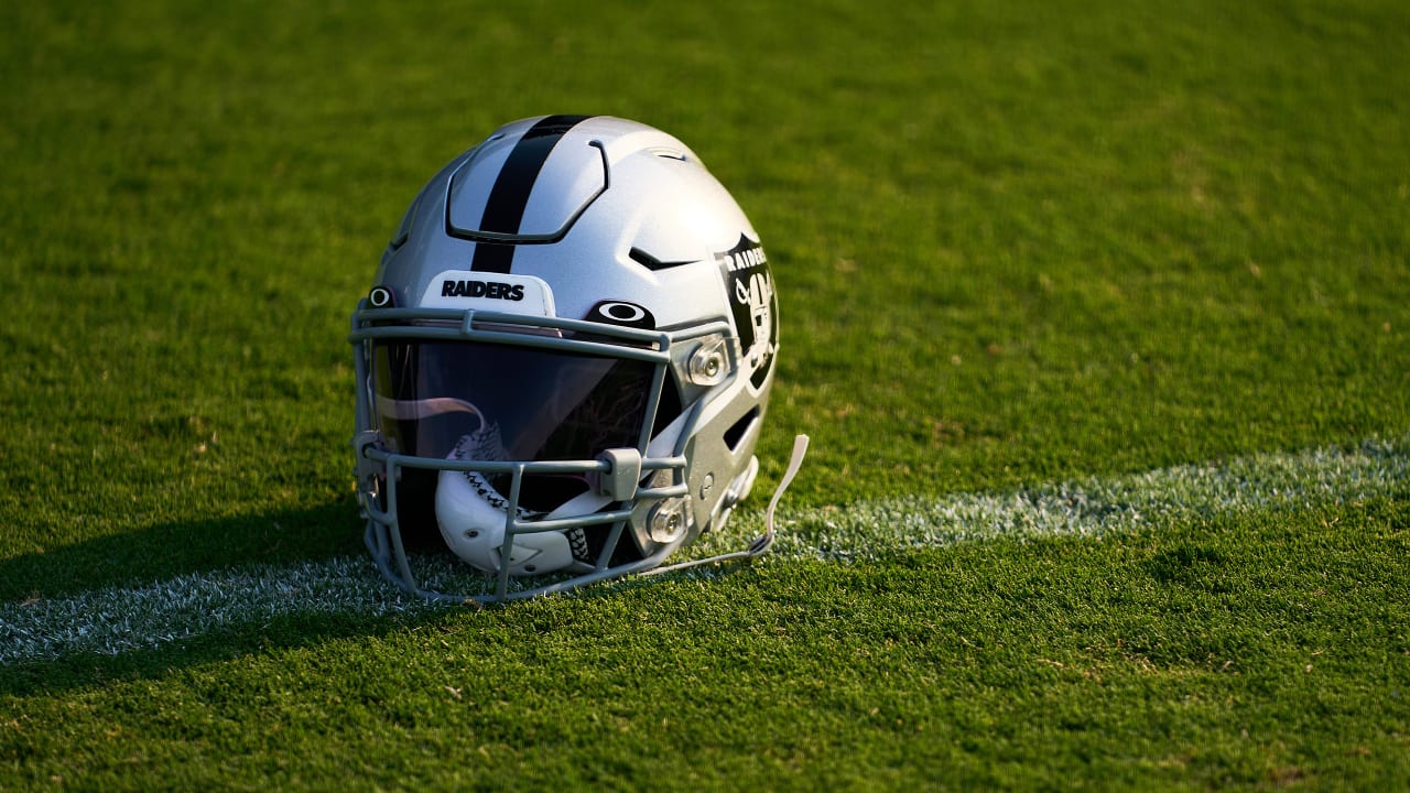 Las Vegas Raiders Halloween Inflatable Jack-O' Helmet SC-44119