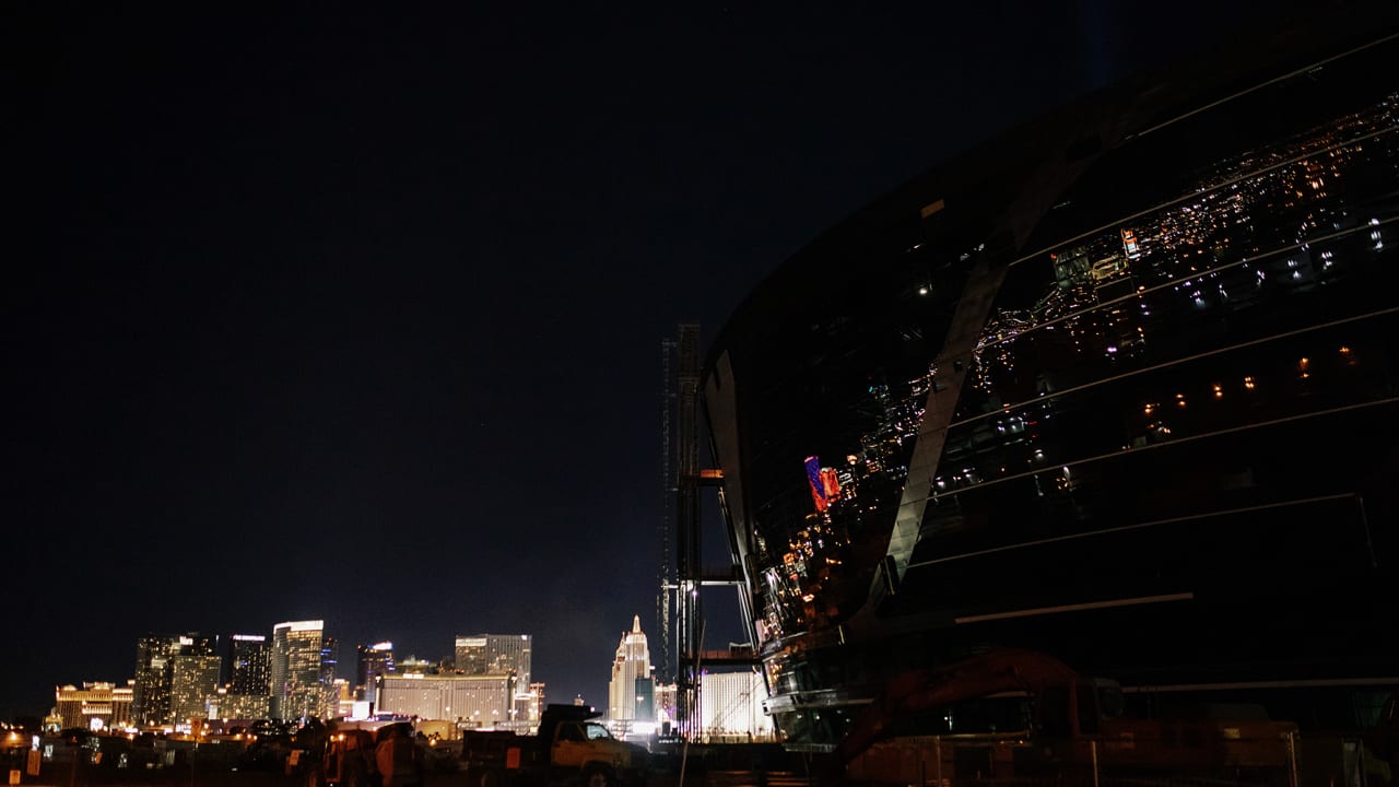 No place better to have a Super Bowl': The Sports and Entertainment Capital  of the World is officially on the clock
