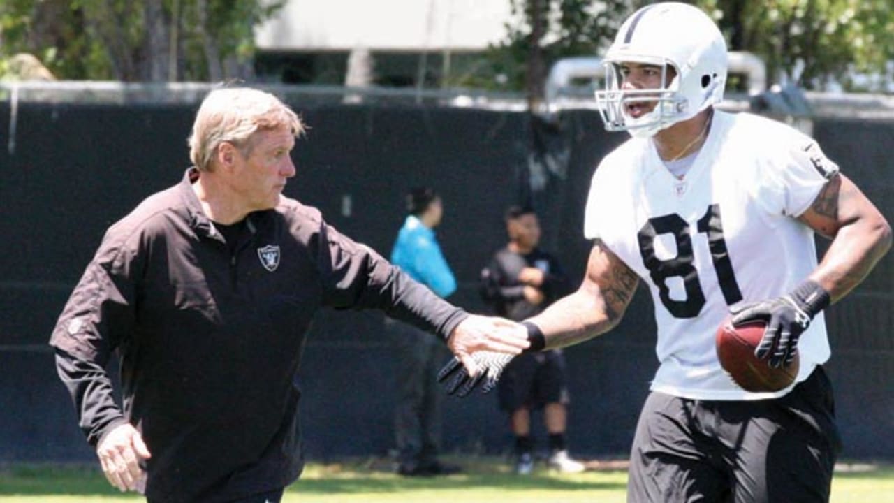 Las Vegas Raiders players, coordinator on team's defensive growth - Sactown  Sports