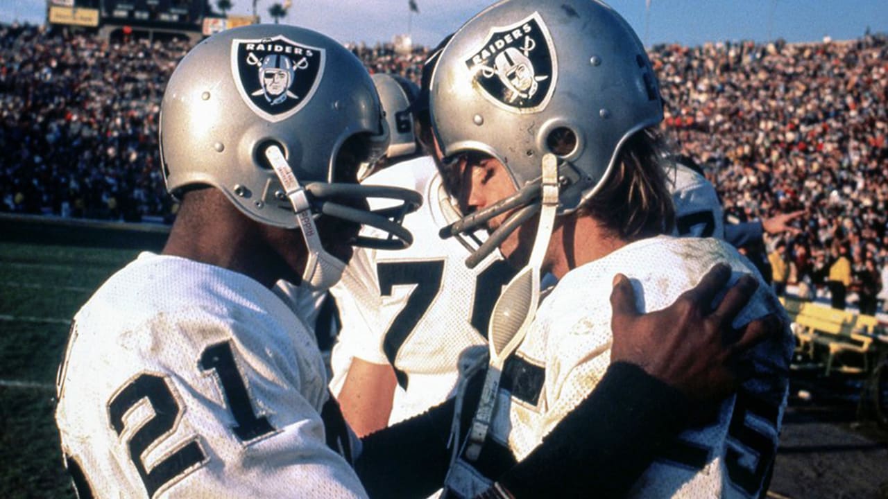 Raiders Dominate Oilers in 1967 AFL Championship