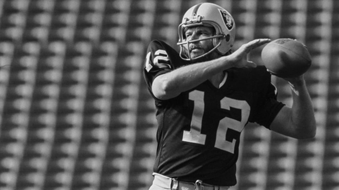 Raiders to honor Pro Football Hall of Famer Ken Stabler prior to regular  season home opener