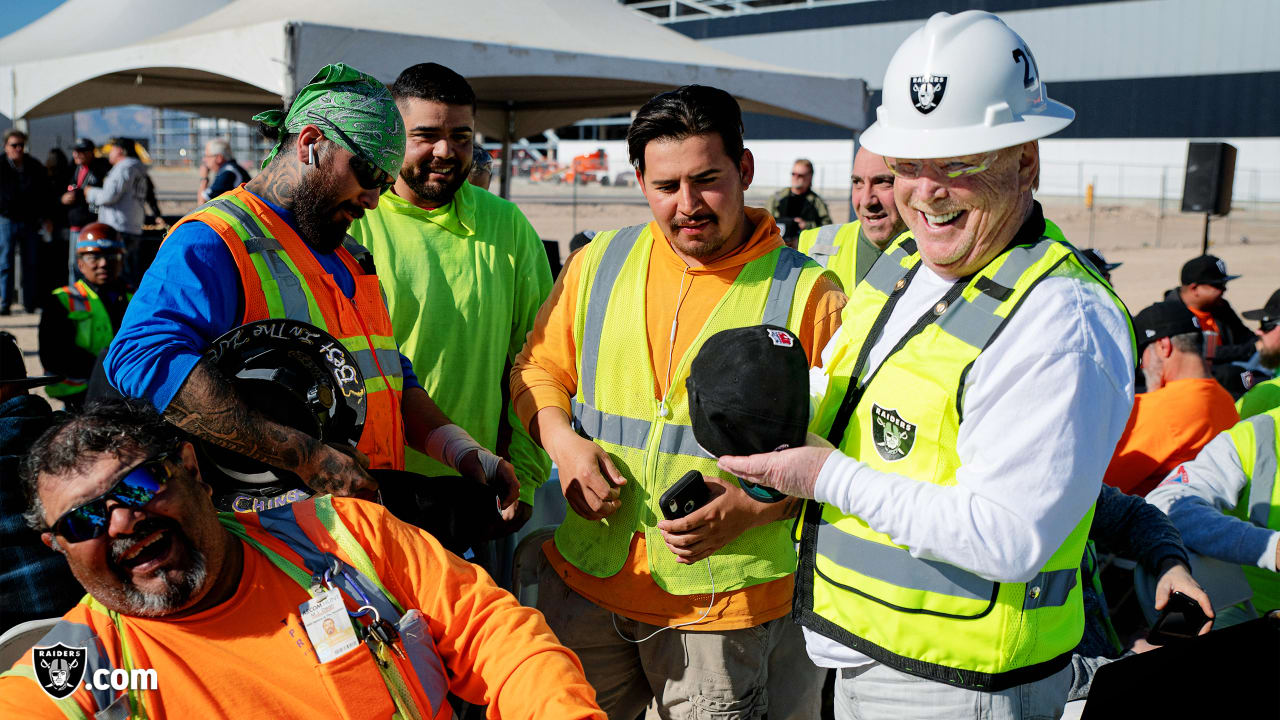 Raiders front office visits Raiders HQ