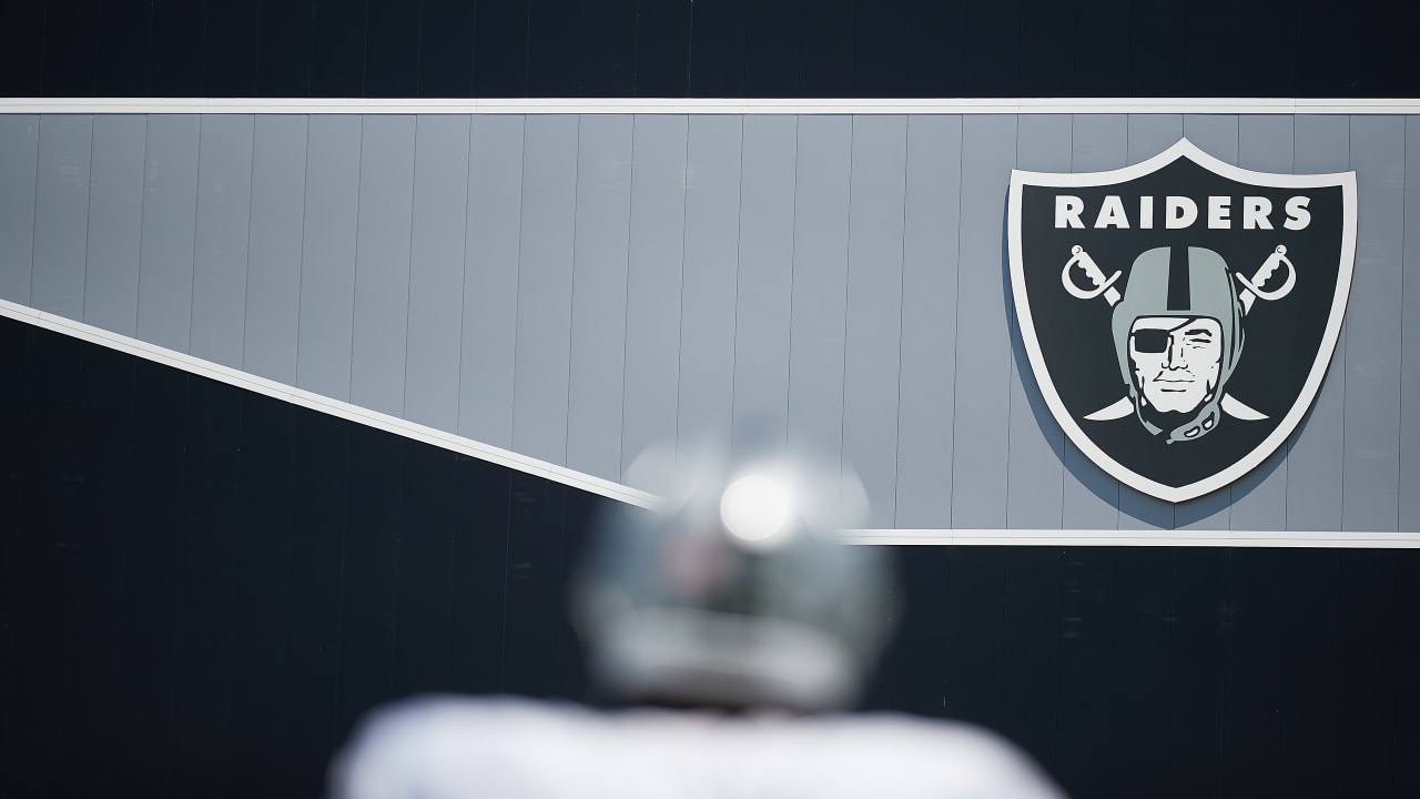 Las Vegas Raiders 2023 Season Preview: Depth Charts, Rosters, and  Predictions