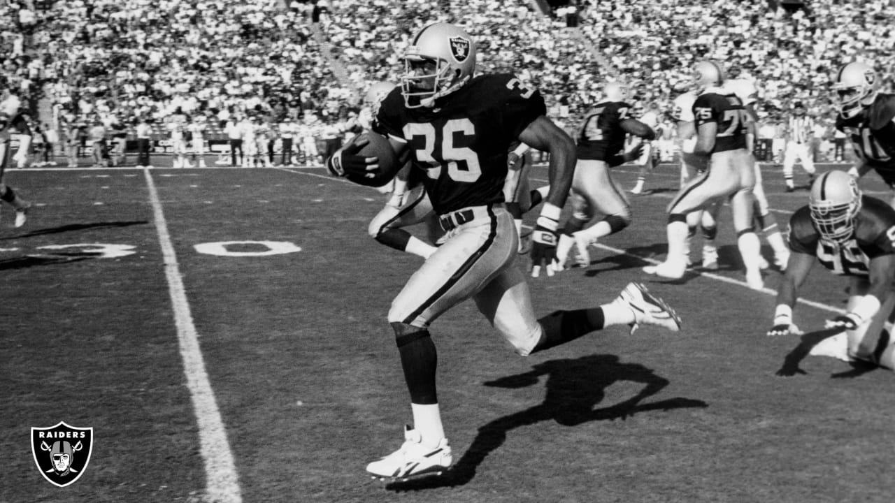 Top 10 all-time interception return yards leaders in Raiders history