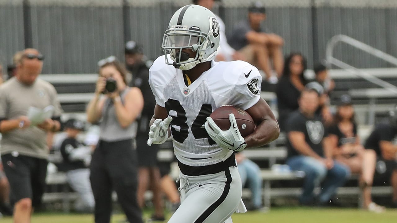 Raiders' Antonio Brown back practicing