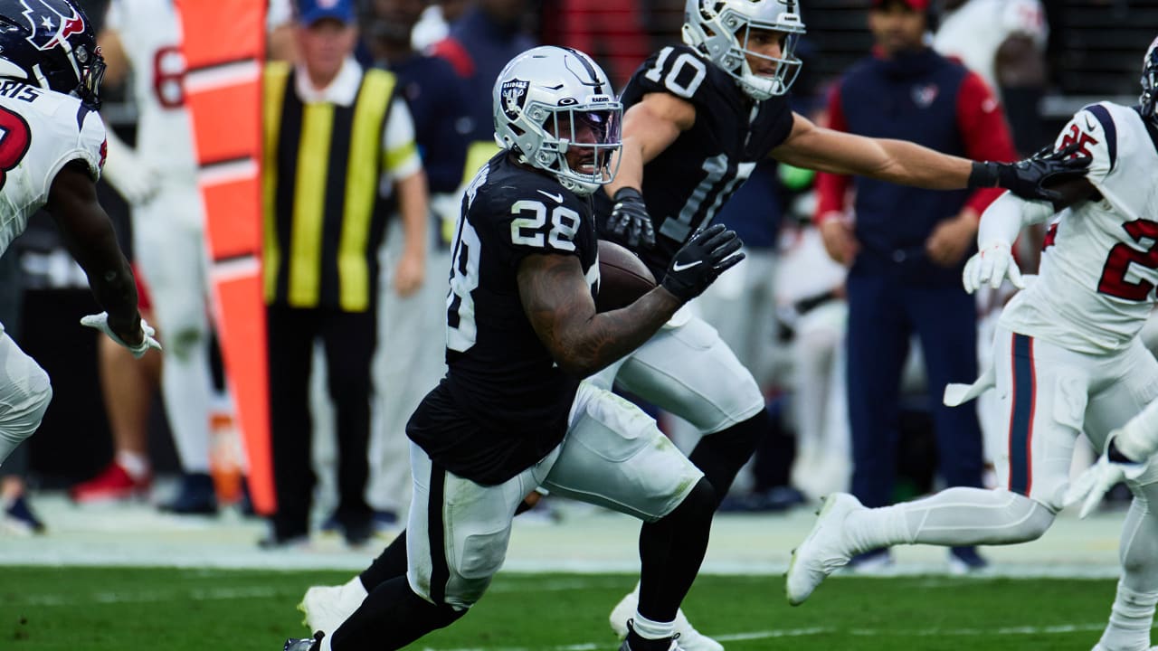 Denzel Perryman and AJ Cole Mic'd Up at the 2022 Pro Bowl Game, Las Vegas  Raiders