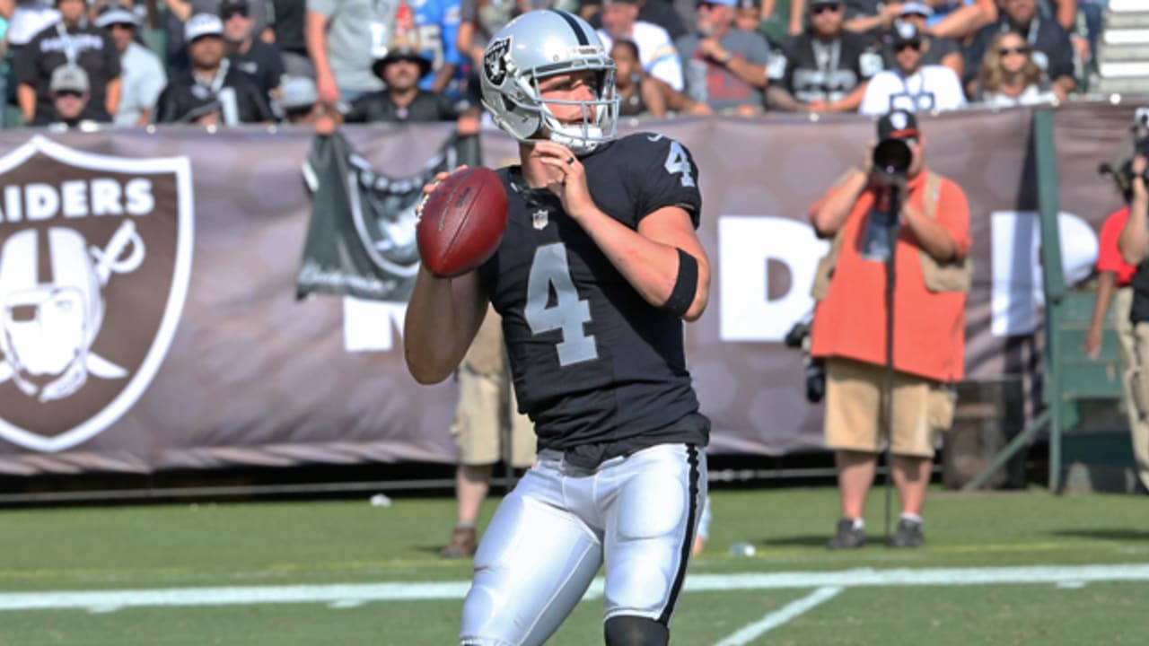 Jack Del Rio: Raiders' Derek Carr can learn from 4th-quarter