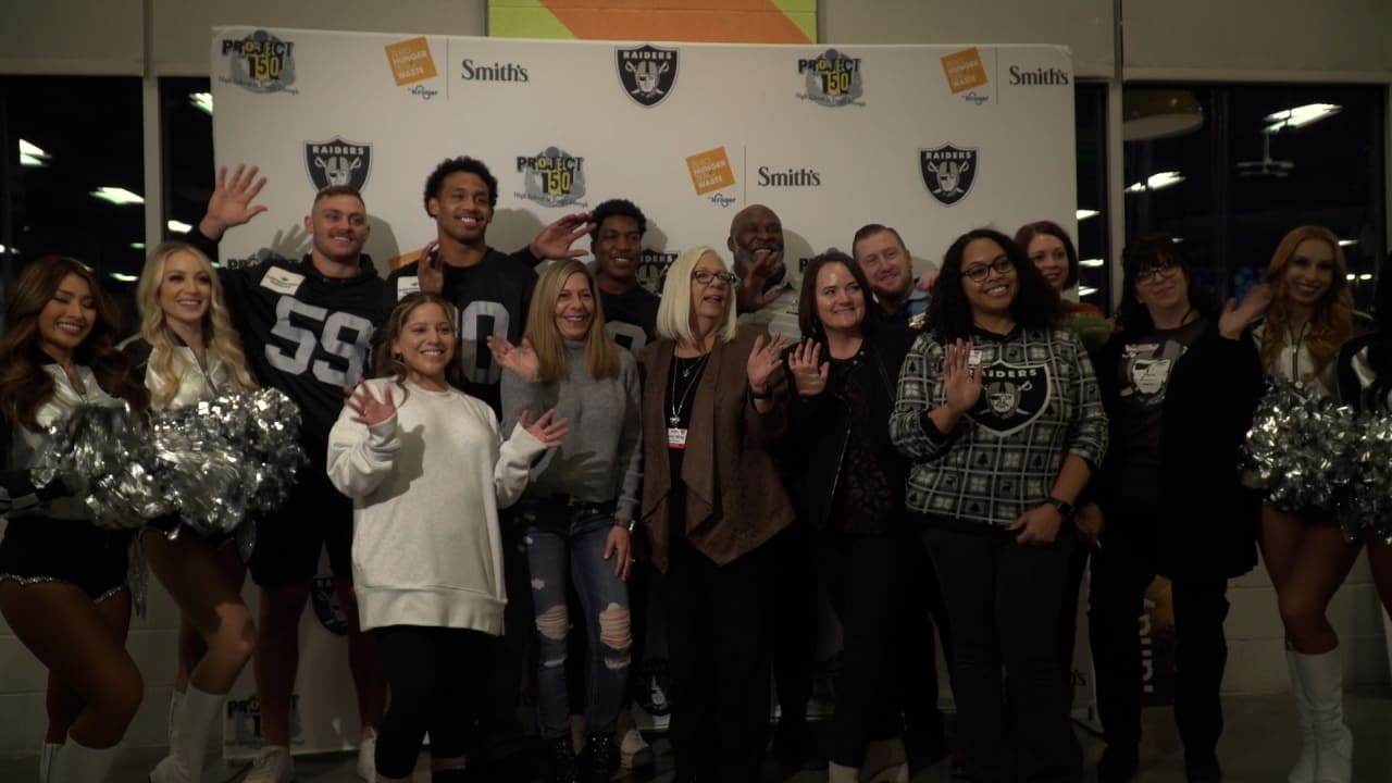 Raiders, Smith's take Las Vegas families on 'Holiday Huddle