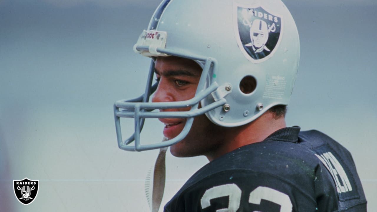 On This Date in Raiders History Marcus Allen inducted into the Hall of