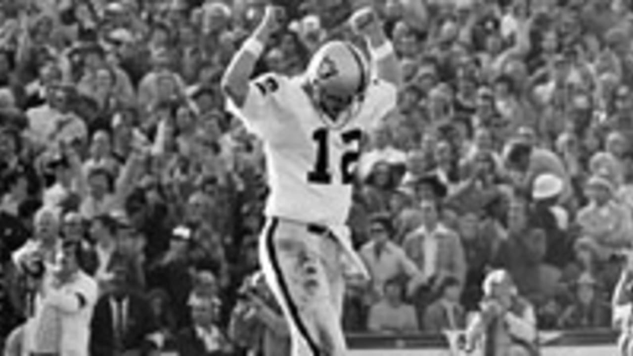 Ken Stabler, Quarterback Who Led Raiders to Title, Dies at 69 - The New  York Times