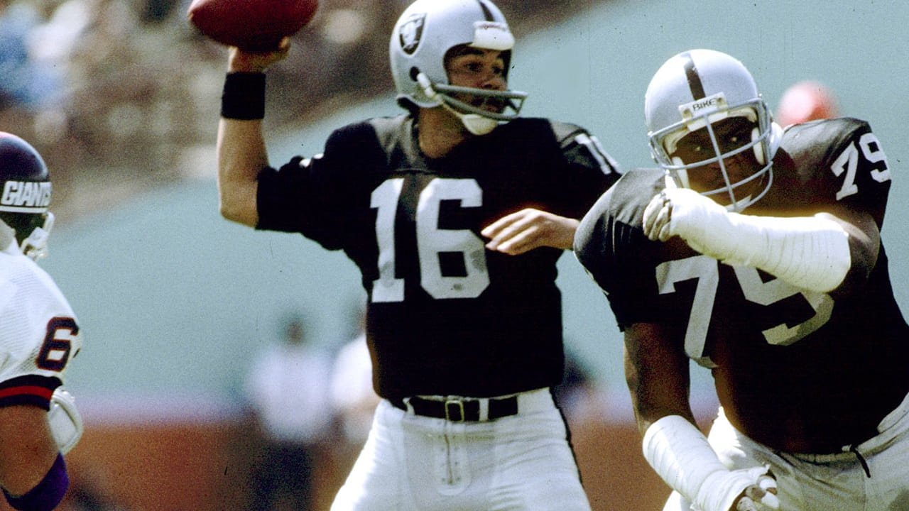 Jim Plunkett  Touchdown Wire