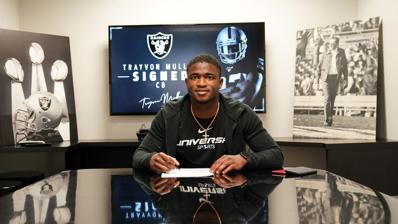 Raiders sign second-round pick cornerback Trayvon Mullen